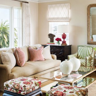 Μπεζ καναπέ ευρωπαϊκό βιβλίο στο σαλόνι με το ύφος της Art Deco