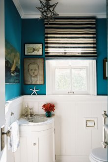 Τυρκουάζ λευκό μπάνιο