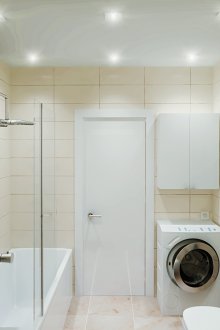 Λευκό κρεμώδες μπάνιο