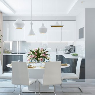 Μαύρο και άσπρο εσωτερικό της κουζίνας