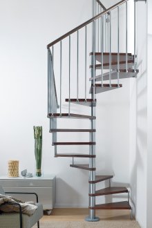 Ασημί καφέ σπειροειδή σκάλα