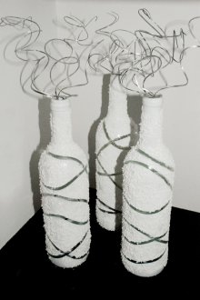 Ασυνήθιστο σχέδιο λευκών φιαλών