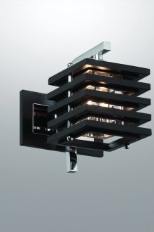 Κομψή στολή από ξύλο και μέταλλο