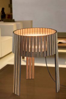 Ξύλινη τραπέζι