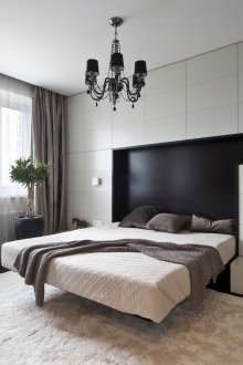 Ασπρόμαυρη κρεβατοκάμαρα