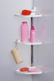 Γωνιακά πλαστικά ράφια στο μπάνιο