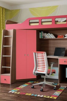 Ροζ και καφέ κρεβάτι σοφίτας