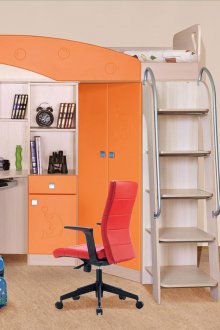 Πορτοκαλί-μπεζ κρεβάτι σοφίτας με χώρο εργασίας