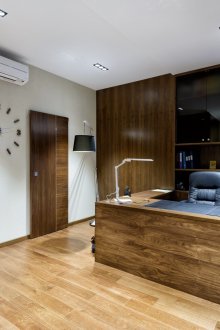 Καφέ και Λευκή Σύγχρονη Μελέτη