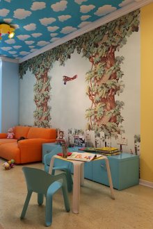 Διπλή οροφή με σύννεφα σε παιδικό δωμάτιο