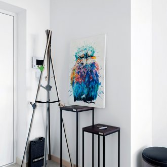 Ξύλινη μαύρη κρεμάστρα δαπέδου