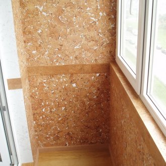 Κορκ ταπετσαρία στο μπαλκόνι