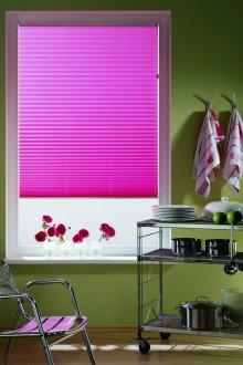 Ροζ πλισέ τυφλά στο εσωτερικό