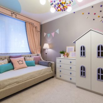 Δωμάτιο κοριτσιού σε παστέλ χρώματα.