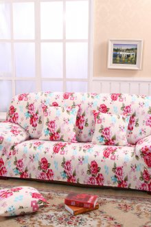 Floral κάλυψη στον καναπέ