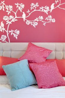 Decoración de pared de dormitorio estampada