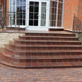 Καφέ κεραμίδι τούβλο για βεράντα και βήματα