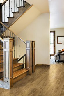 Κάγκελα για σκάλες από μέταλλο και ξύλο