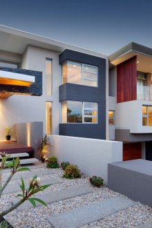 Γκρίζα και λευκή πρόσοψη σπιτιού υψηλής τεχνολογίας