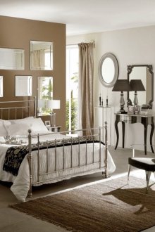 Ανοιχτό καφέ λινά κουρτίνες στο υπνοδωμάτιο