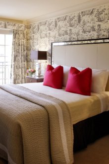 Μπεζ κρεβατοκάμαρα