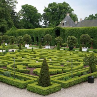 Κανονικό στυλ στο σχεδιασμό τοπίου