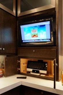 Ενσωματωμένη τηλεόραση στην κουζίνα