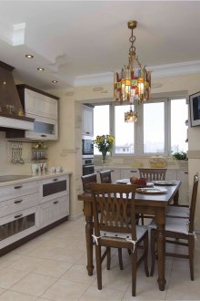 Μεσαία τηλεόραση στην κουζίνα