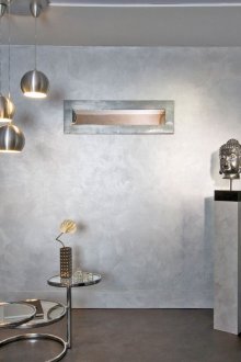 Ασημένιο στόκος στους τοίχους