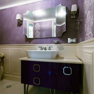 Βιόλα-μπεζ κλασικό στυλ μπάνιου