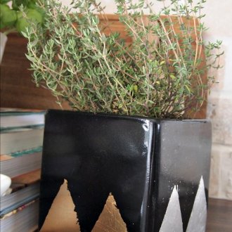 Σύγχρονη διακόσμηση λουλουδιών