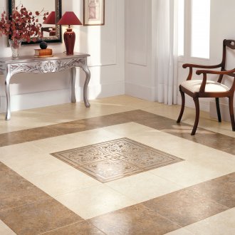 Ταπετσαρία μεταξοτυπίας στον διάδρομο