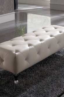 Μαύρο και άσπρο ταπετσαρισμένο πάγκο