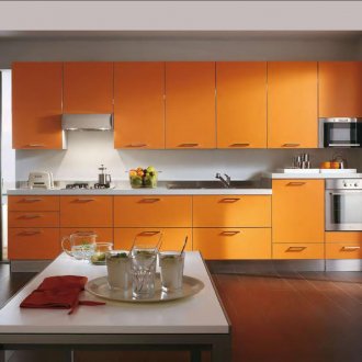 Το πορτοκάλι βρίσκεται στην κουζίνα