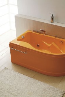 Μεγάλο κίτρινο μπάνιο