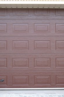 Πέτρινο φράχτη με πύλη