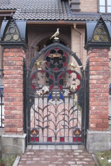 Σφυρηλατημένη πύλη