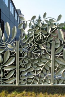 Ασυνήθιστο σφυρηλατημένο φράχτη