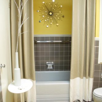 Γκρι τούλι στην κρεβατοκάμαρα