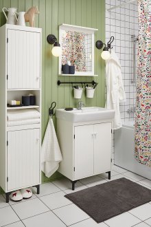 Διπλή πόρτα σε σκανδιναβικό εσωτερικό