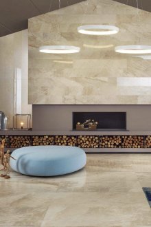 Διαφανείς καρέκλες