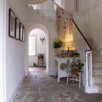 Πέτρινο πλακάκι