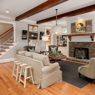 Σαλόνι στο πάτωμα