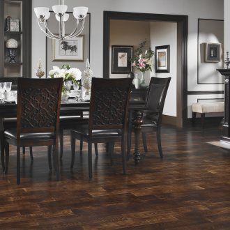 Σαλόνι στο πάτωμα