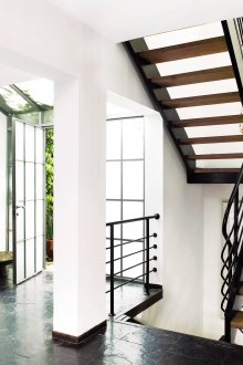 Στρογγυλή εικόνα στο εσωτερικό