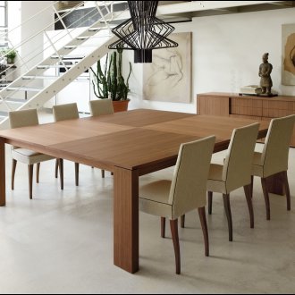 Λακαρισμένα έπιπλα