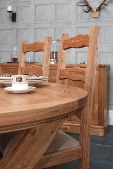 Ξύλινο τραπέζι