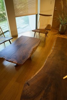 Ξύλινο τραπέζι