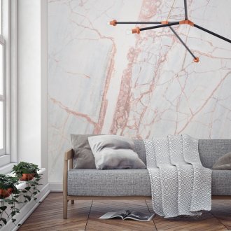 Swing πόρτα swing στο σαλόνι