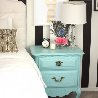 Ξύλινο κρεβάτι διακόσμηση